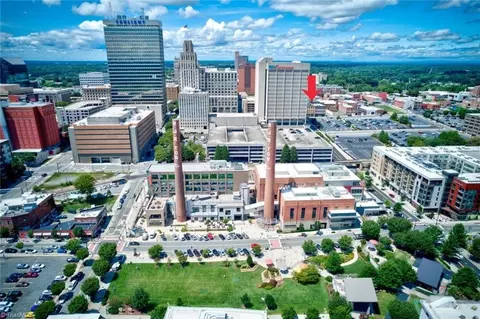 1 5th St W #207, Winston Salem, NC 27101