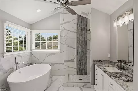 Bath - 1406 Spring Tree Ct, High Point, NC 27265 photo 2 of 3