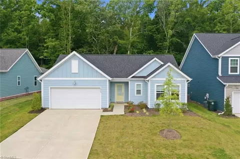 1063 Grey Flint Pl, Mebane, NC 27302