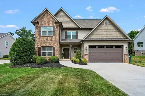 4638 Orchard Grove Dr, Clemmons, NC 27012