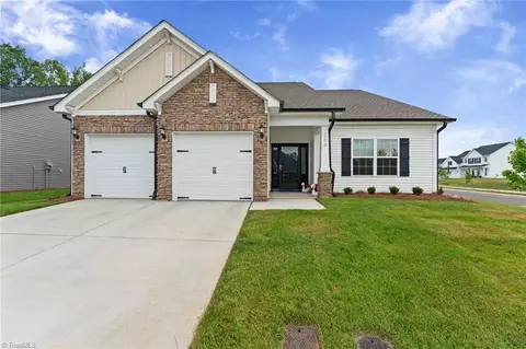 266 Morning Star Dr, Advance, NC 27006
