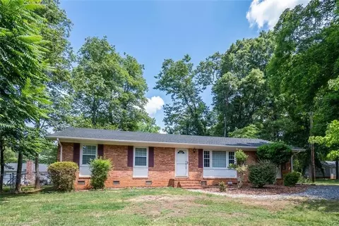 4609 Kincaid Dr, Greensboro, NC 27406