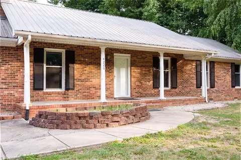 4226 Gumtree Rd, Winston Salem, NC 27107