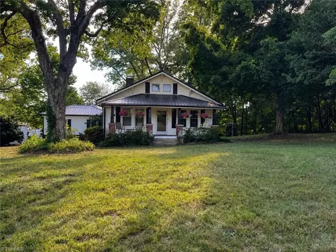 8030 Belews Creek Rd, Belews Creek, NC 27009