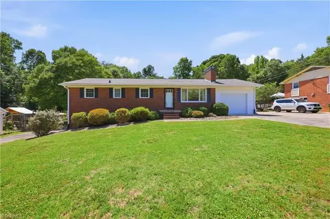 464 Cedar Dr, Winston Salem, NC 27107