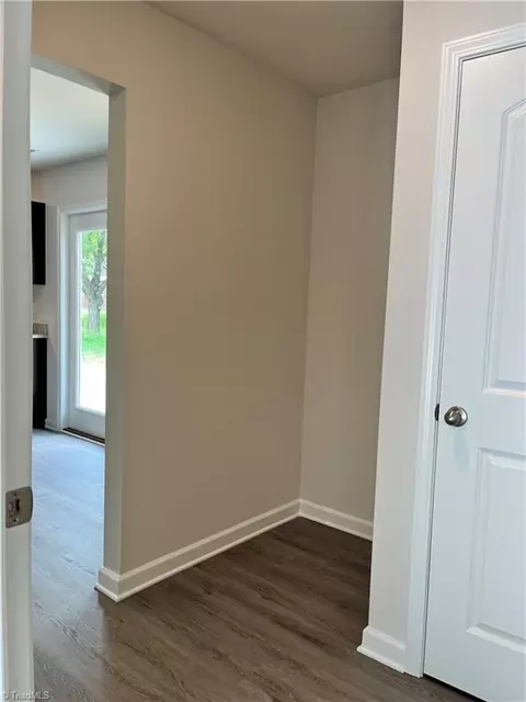 Entry Way - 403 Unity St, Thomasville, NC 27360 photo 2 of 2