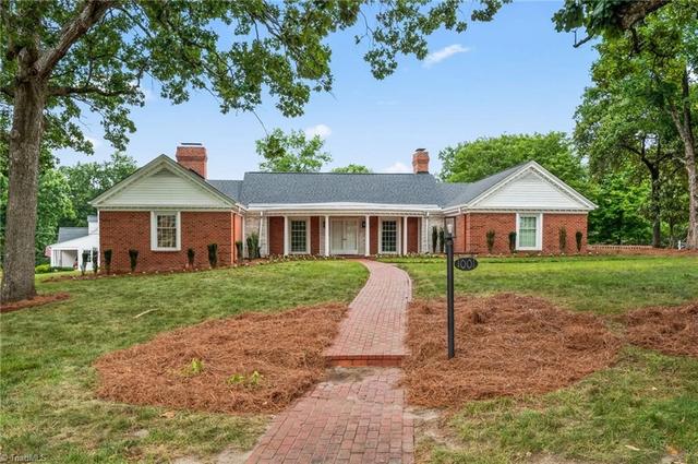 1001 Country Club Dr, High Point, NC 27262