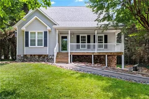 5729 Haweswater Rd, Winston Salem, NC 27105