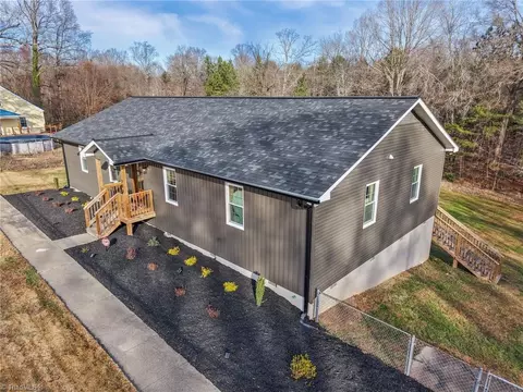 203 S Church St, Stoneville, NC 27048