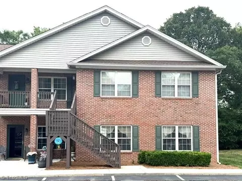 314 Shamrock Ct, Archdale, NC 27263