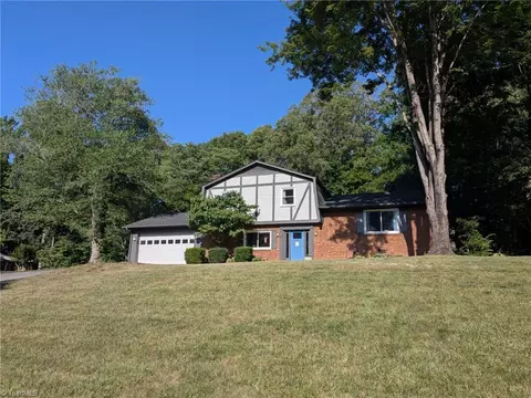4676 Greendale Way, Winston Salem, NC 27103