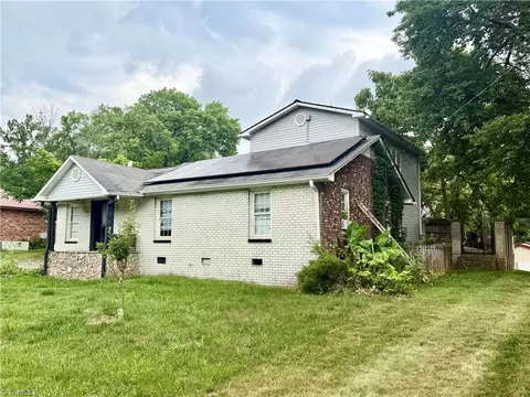 1004 Roach St, Mayodan, NC 27027 photo 2