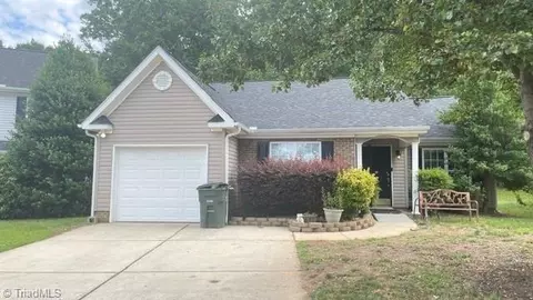 3940 Bluestem Dr, Greensboro, NC 27405