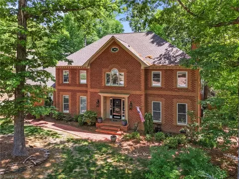 3903 Buncombe Dr, Greensboro, NC 27407