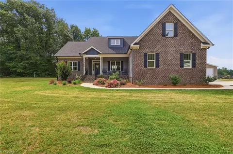 3382 Nc Highway 65, Reidsville, NC 27320
