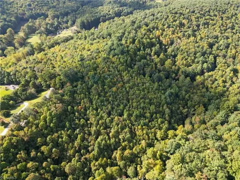 00 Orchard Rd, Deep Gap, NC 28618 photo 17