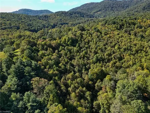 00 Orchard Rd, Deep Gap, NC 28618 photo 10