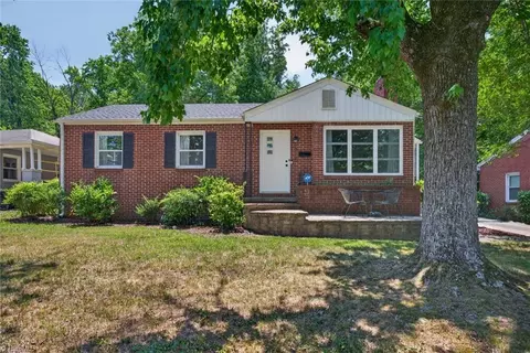 215 Lindell Rd S, Greensboro, NC 27403