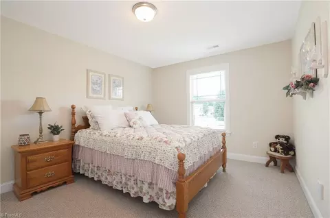 Bedroom - 2689 Lamplight Cir, High Point, NC 27265 photo 3 of 4