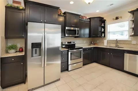Kitchen - 2689 Lamplight Cir, High Point, NC 27265 photo 2 of 4