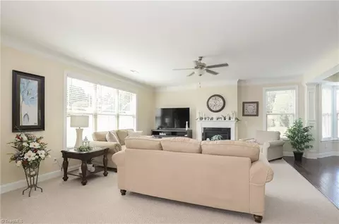 Living - 2689 Lamplight Cir, High Point, NC 27265 photo 3 of 4