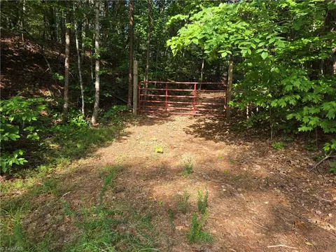 Nn 31.85 +-ac Hampton Road, Germanton, NC 27019
