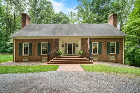175 Huntington Trl, Lexington, NC 27295