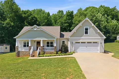 1037 Shenandoah Trl, Boonville, NC 27011