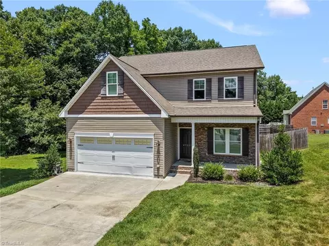 4711 Evie Ct, Winston Salem, NC 27127
