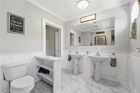 Bath - 511 Boone Rd, Eden, NC 27288 photo 4 of 4