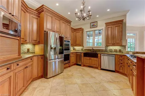 Kitchen - 4501 Kendale Rd, High Point, NC 27265 photo 2 of 4