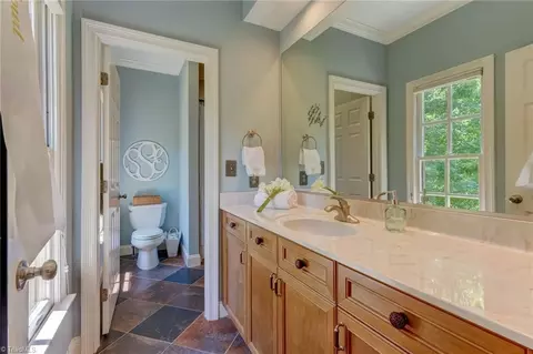 Bath - 4501 Kendale Rd, High Point, NC 27265 photo 8 of 9