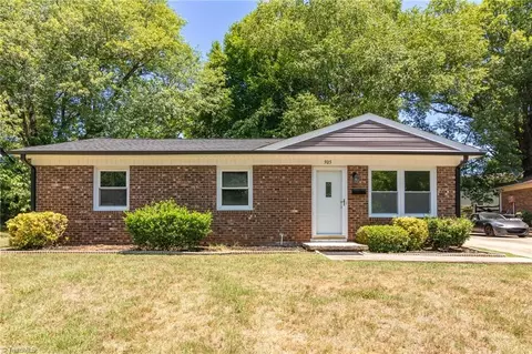 905 Camden Ct, Winston Salem, NC 27103