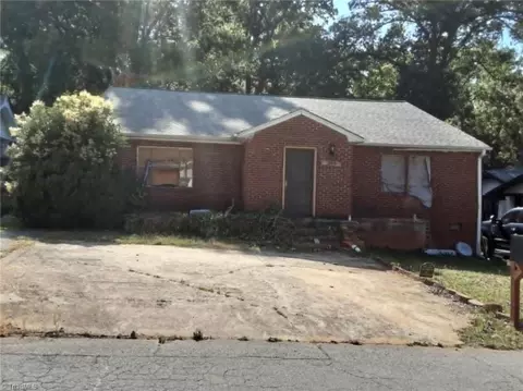 308 Westside Dr, Lexington, NC 27292