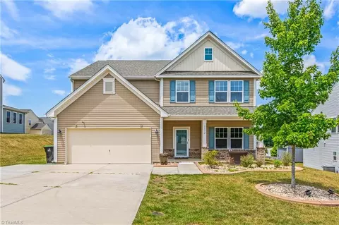 3132 Winding Branch Trl, Winston Salem, NC 27127