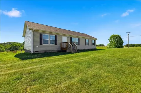 112 Mining Ridge Church Rd, Elkin, NC 28621