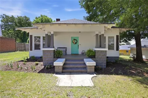 807 Guilford St E, Thomasville, NC 27360
