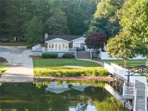 851 Holloway Church Rd, Lexington, NC 27292