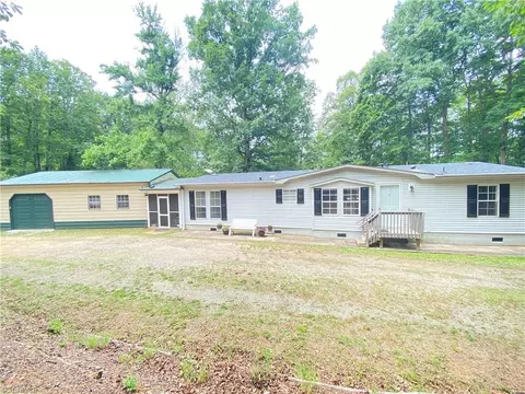 1188 Kallam Rd, Sandy Ridge, NC 27046