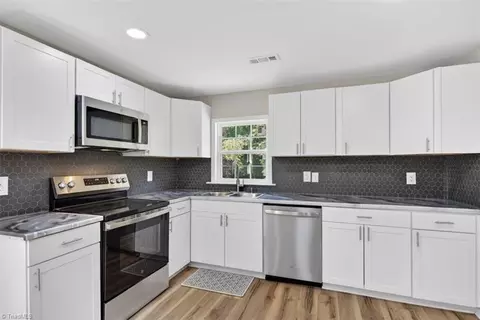 200 Eufola Rd, Statesville, NC 28677