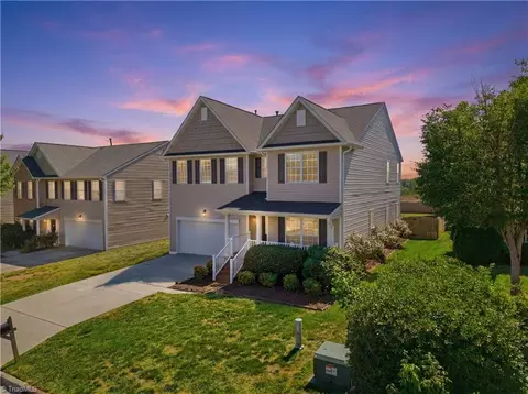 195 Creeks Edge Ct, Clemmons, NC 27012