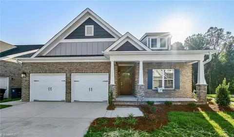 1952 Michelle Dr, Clemmons, NC 27012