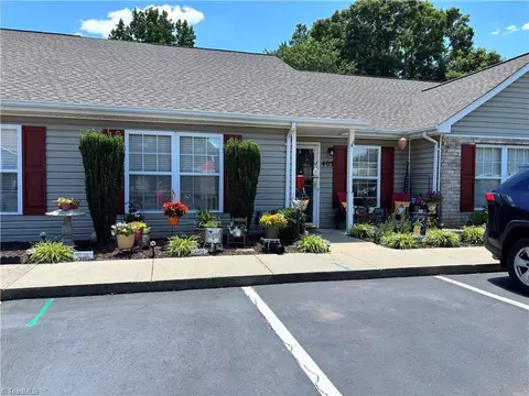 403 Campbell Gardens Rd, Kernersville, NC 27284