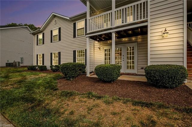 7137 Friendly Ave W #A, Greensboro, NC 27410