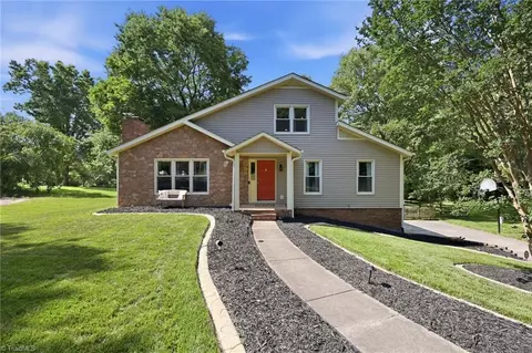 111 Pine Hill Dr, Clemmons, NC 27012