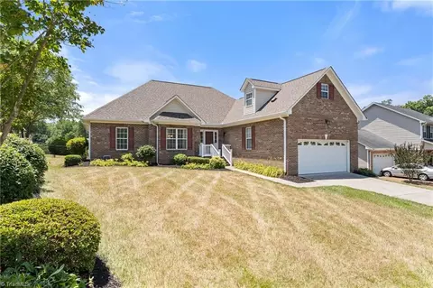 8140 Spring Hollow Ct, Belews Creek, NC 27009