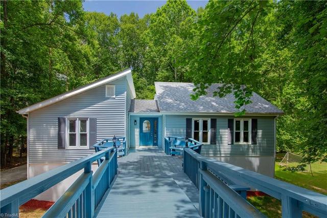 105 Devon Rd, Jamestown, NC 27282