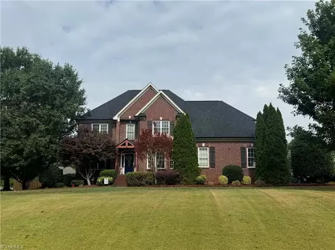 2107 Northbay Dr, Browns Summit, NC 27214