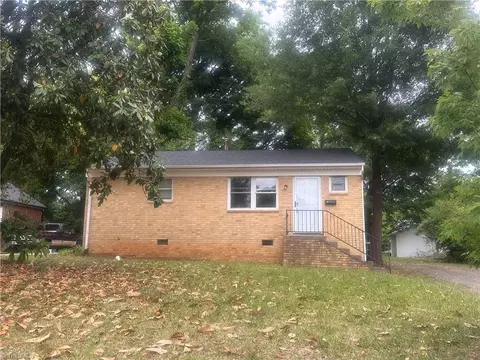826 Dixon Ave, Asheboro, NC 27203