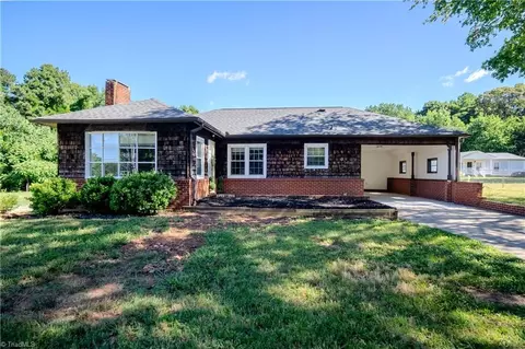 1690 Community Rd, Lexington, NC 27295
